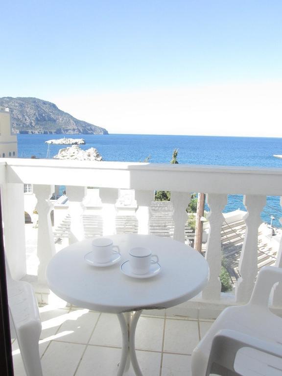 White House Hotel-Apart Karpathos Town  Room photo